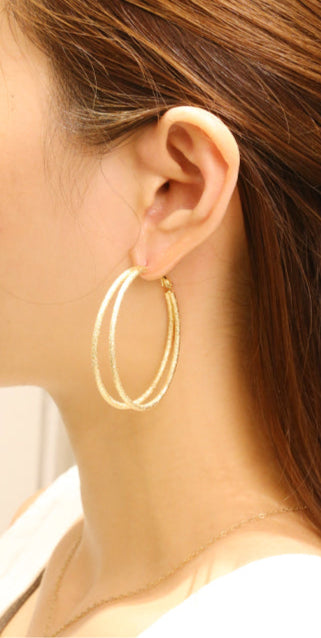 14K Gold/White Gold Dipped Omega Closure Hoop Earrings